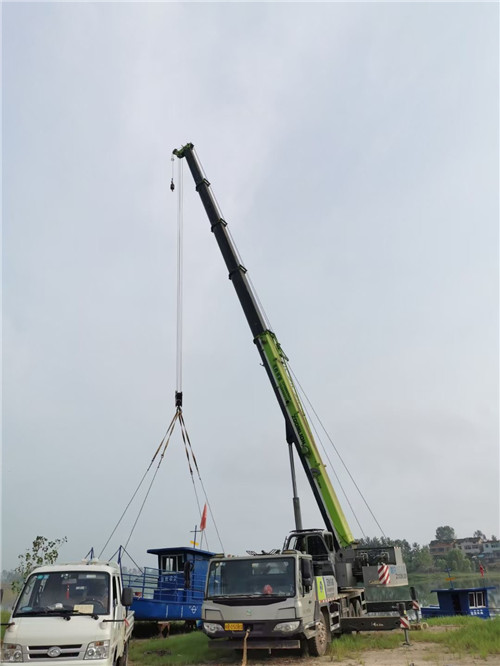 高碑店市桥梁建设吊装案例